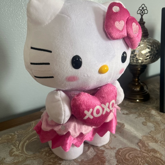Valentine’s Day Hello Kitty Dancing Plushie - Picture 3 of 5